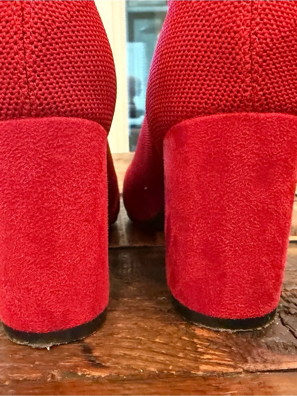 MIA bold red